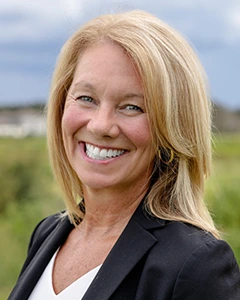 Portrait of Leslie Kornaker