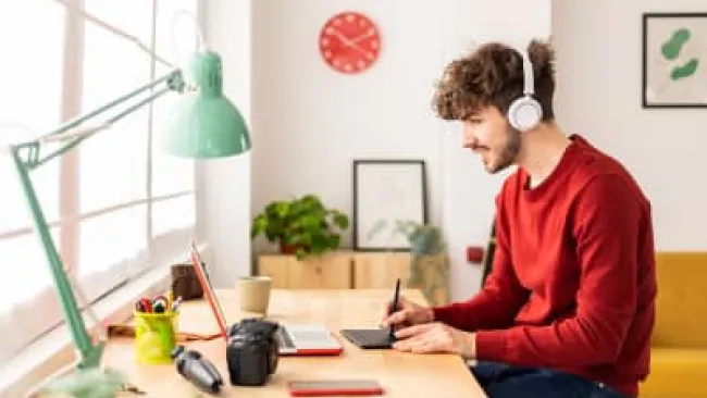 L'engagement innovant des employé(e)s revitalise le service client