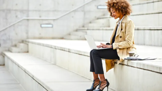 4 ways to humanize B2B collections efforts